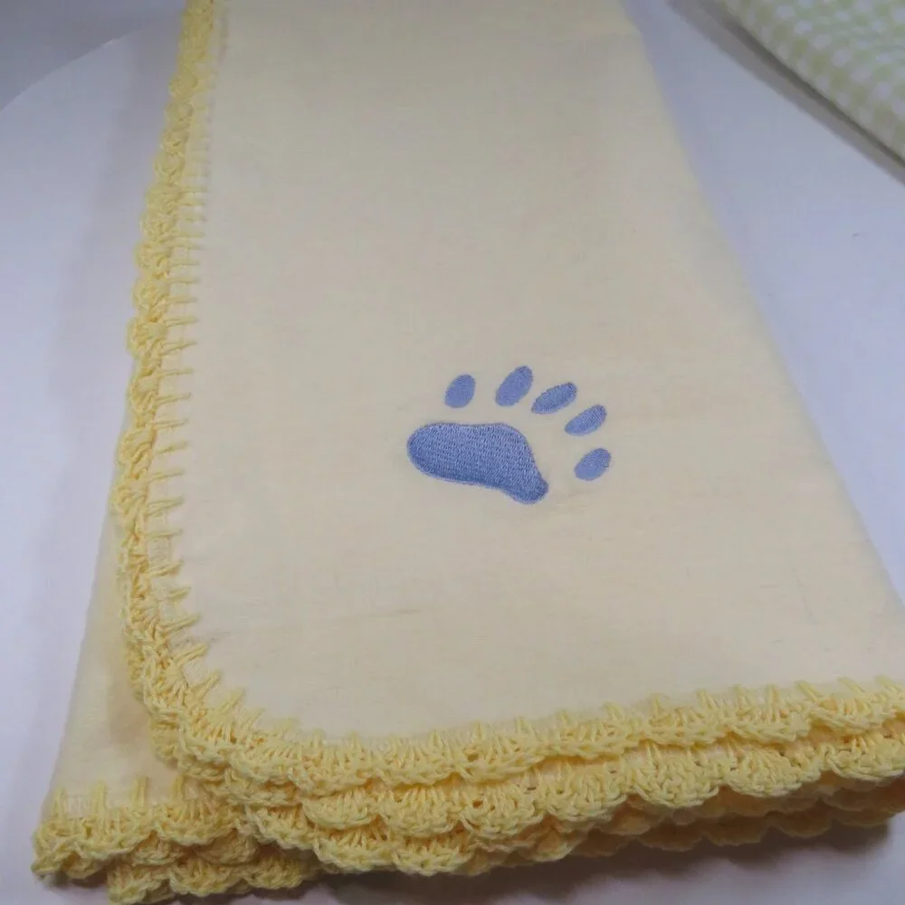 2002 Dolly Inc.Yellow Baby Blanket Crochet Scalloped w embroidered Paw Print